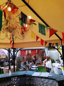 Rainbow fringing and bunting